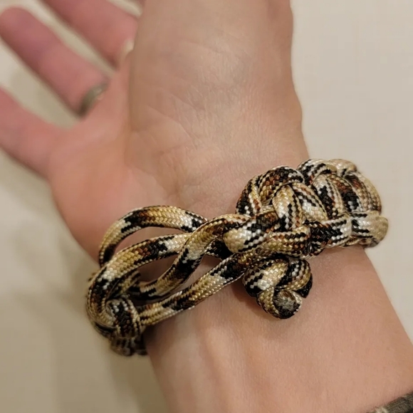 550 Paracord Handmade Bracelet Tan for Small Wrists - Mad Max Style - Picture 5 of 9